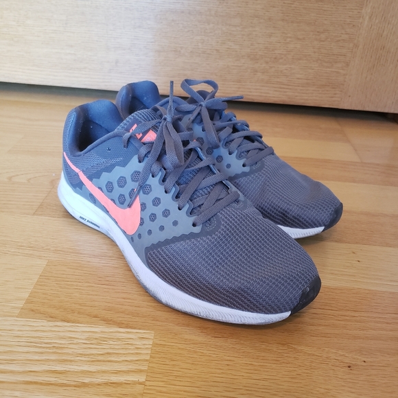 Nike Shoes - Nike Running Shoes